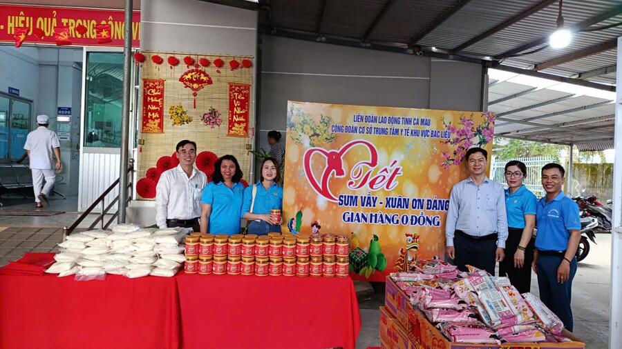 TRUNG TÂM Y TẾ KHU VỰC BẠC LIÊU TỔ CHỨC HOẠT ĐỘNG GIAN HÀNG “0 ĐỒNG”