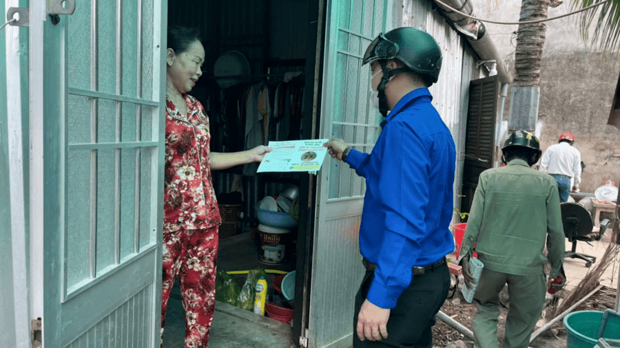 TRẠM Y TẾ PHƯỜNG NHÀ MÁT TĂNG CƯỜNG CÔNG TÁC PHÒNG, CHỐNG BỆNH SỐT XUẤT HUYẾT VÀ TAY CHÂN MIỆNG
