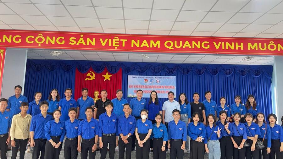 NGÀY HỘI “THẦY THUỐC TRẺ LÀM THEO LỜI BÁC, TÌNH NGUYỆN VÌ SỨC KHỎE CỘNG ĐỒNG” NĂM 2024